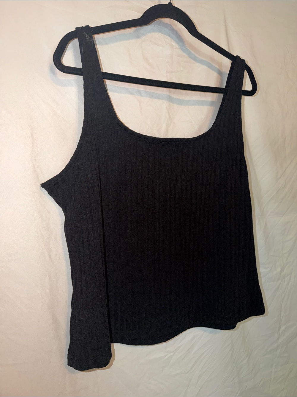 SHEIN Black Ribbed Button-Front Tank Top - Picture 6 of 6